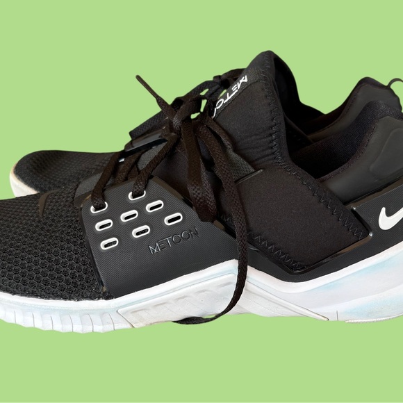 Men’s Size 10.5- Nike Free Metcon 2 Black & White Training - Picture 1 of 8